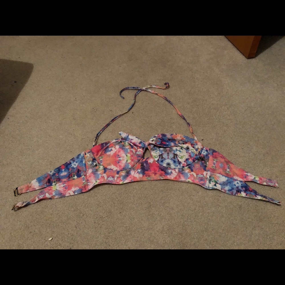Candies swim large underwire swim top
